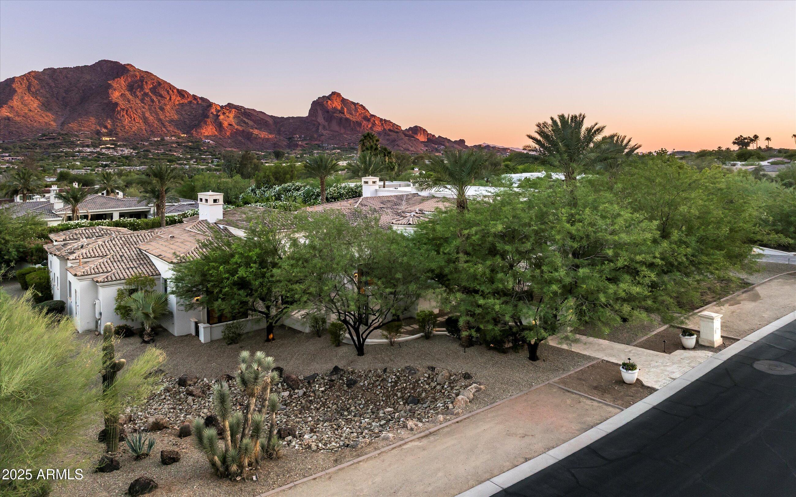 5729 E JOSHUA TREE Lane