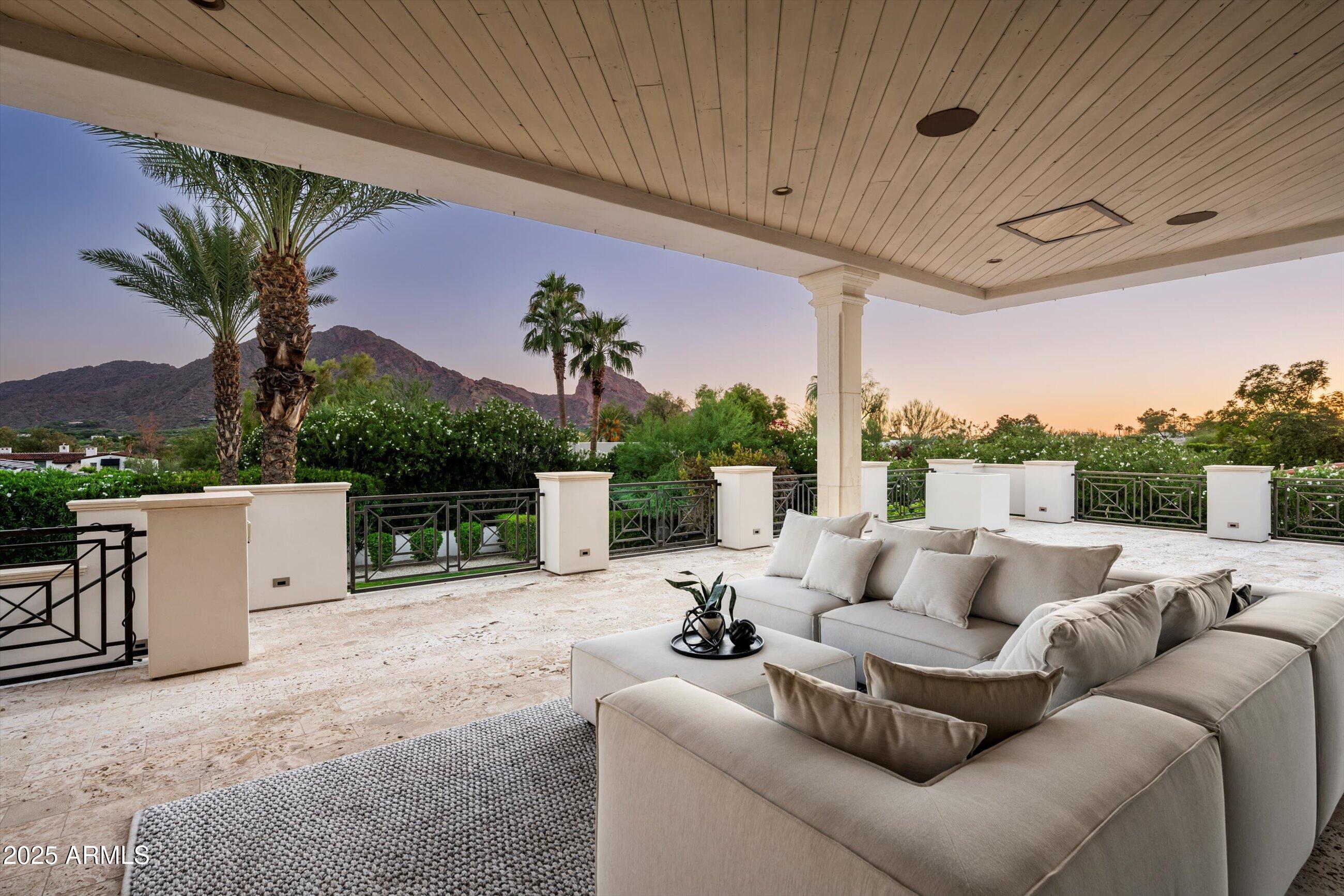 5729 E JOSHUA TREE Lane