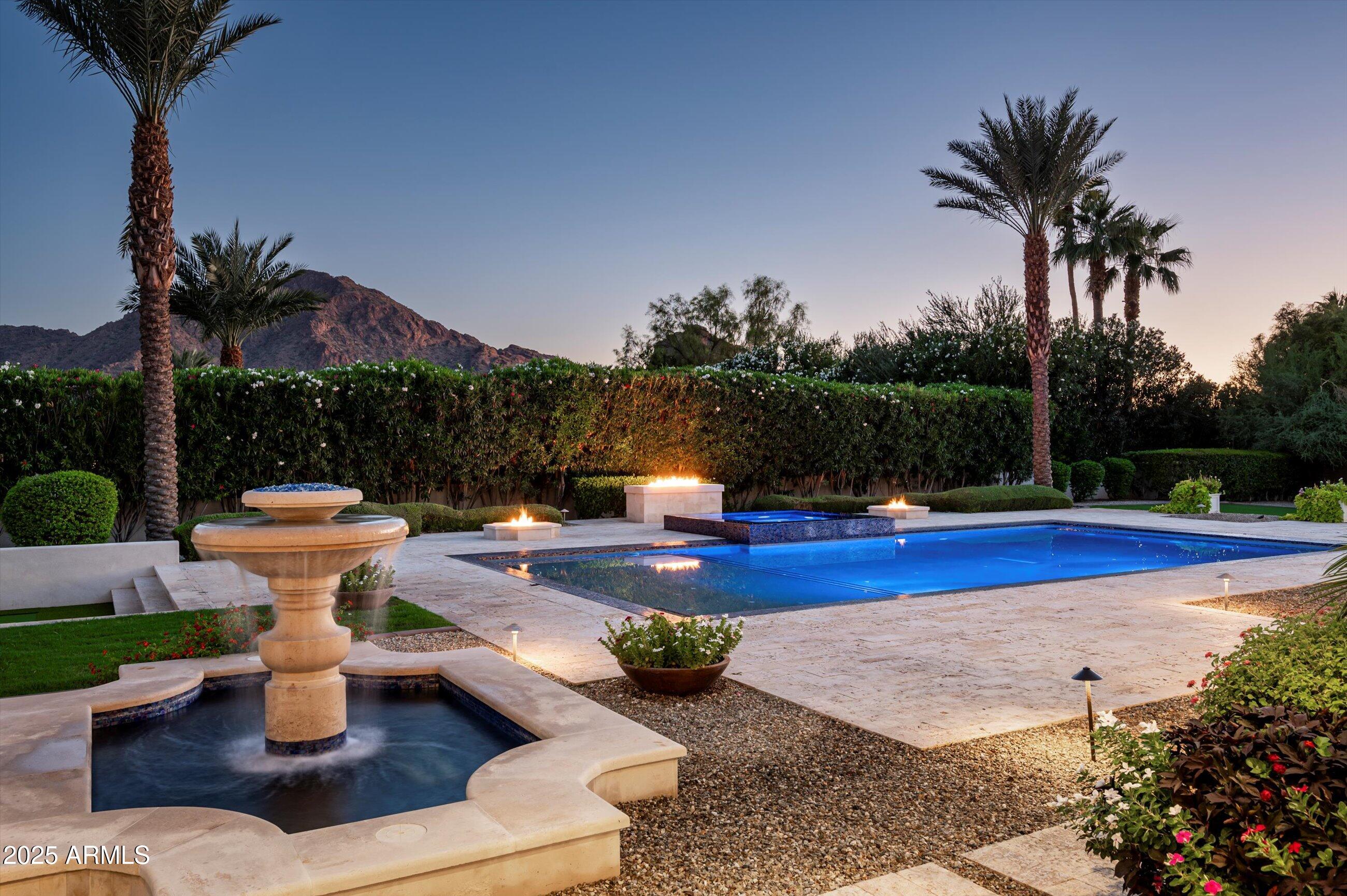 5729 E JOSHUA TREE Lane