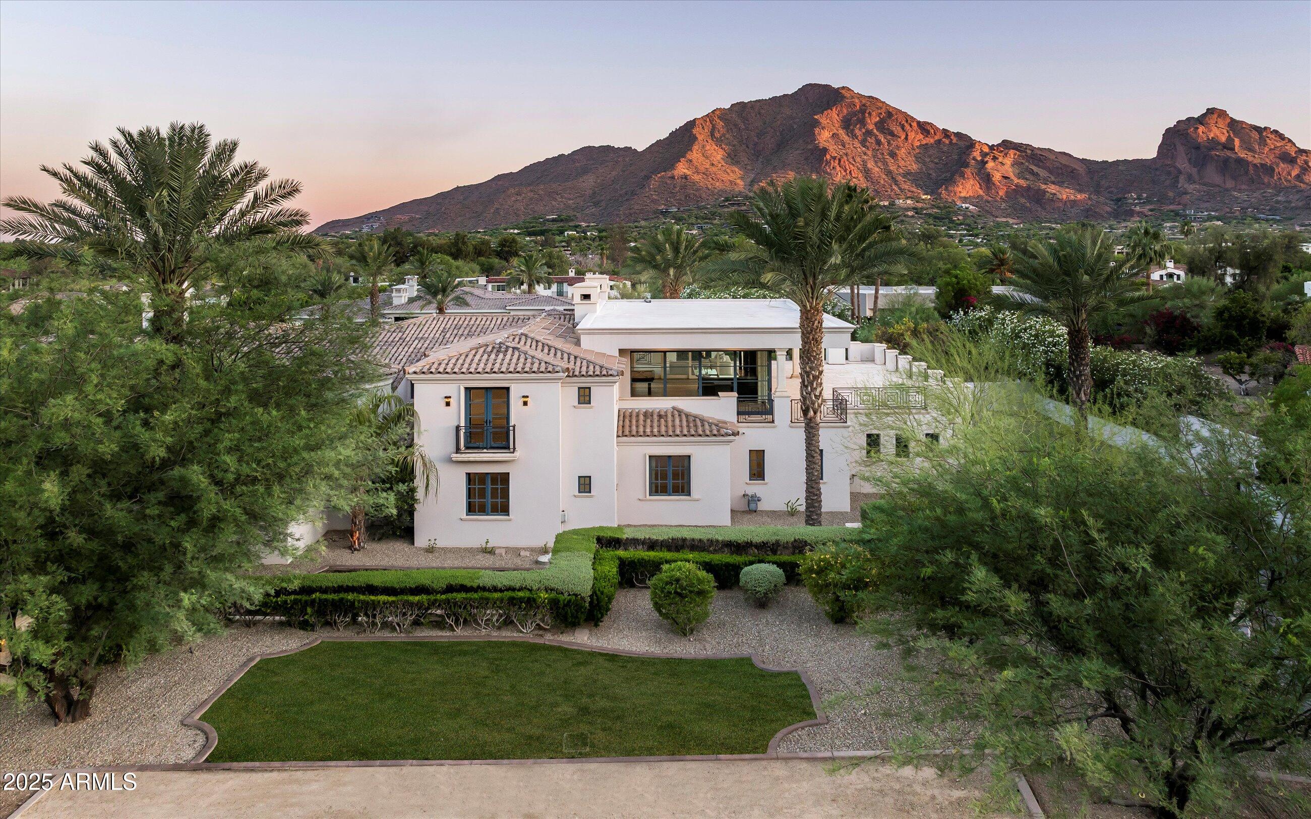 5729 E JOSHUA TREE Lane