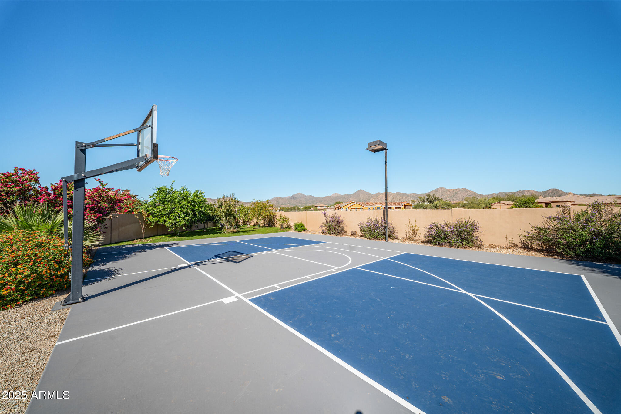 12555 E SADDLEHORN Trail