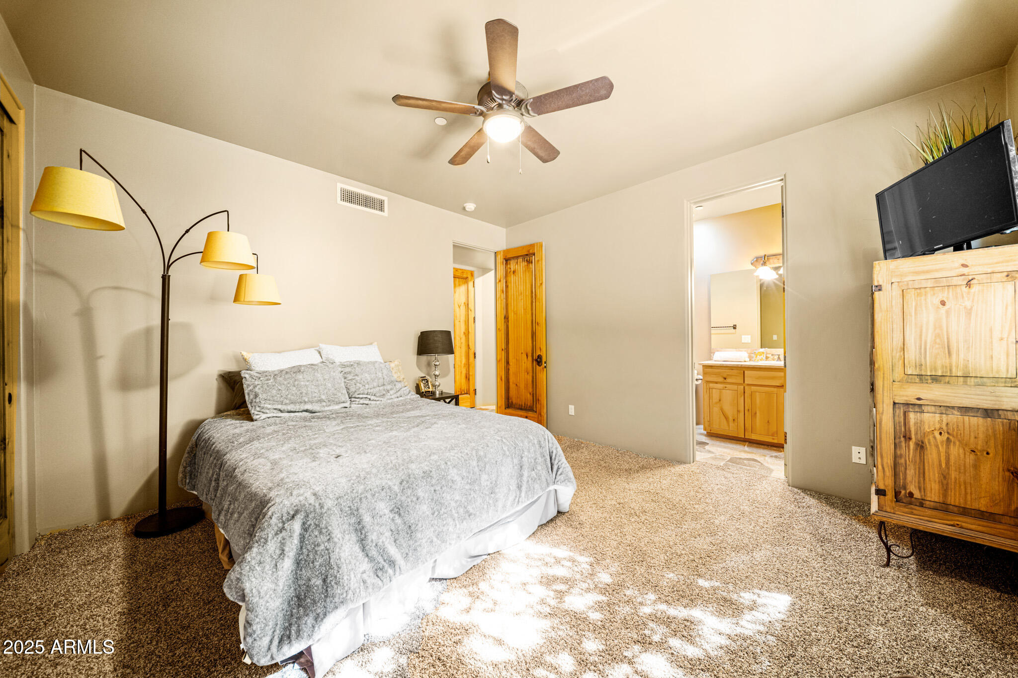 12555 E SADDLEHORN Trail