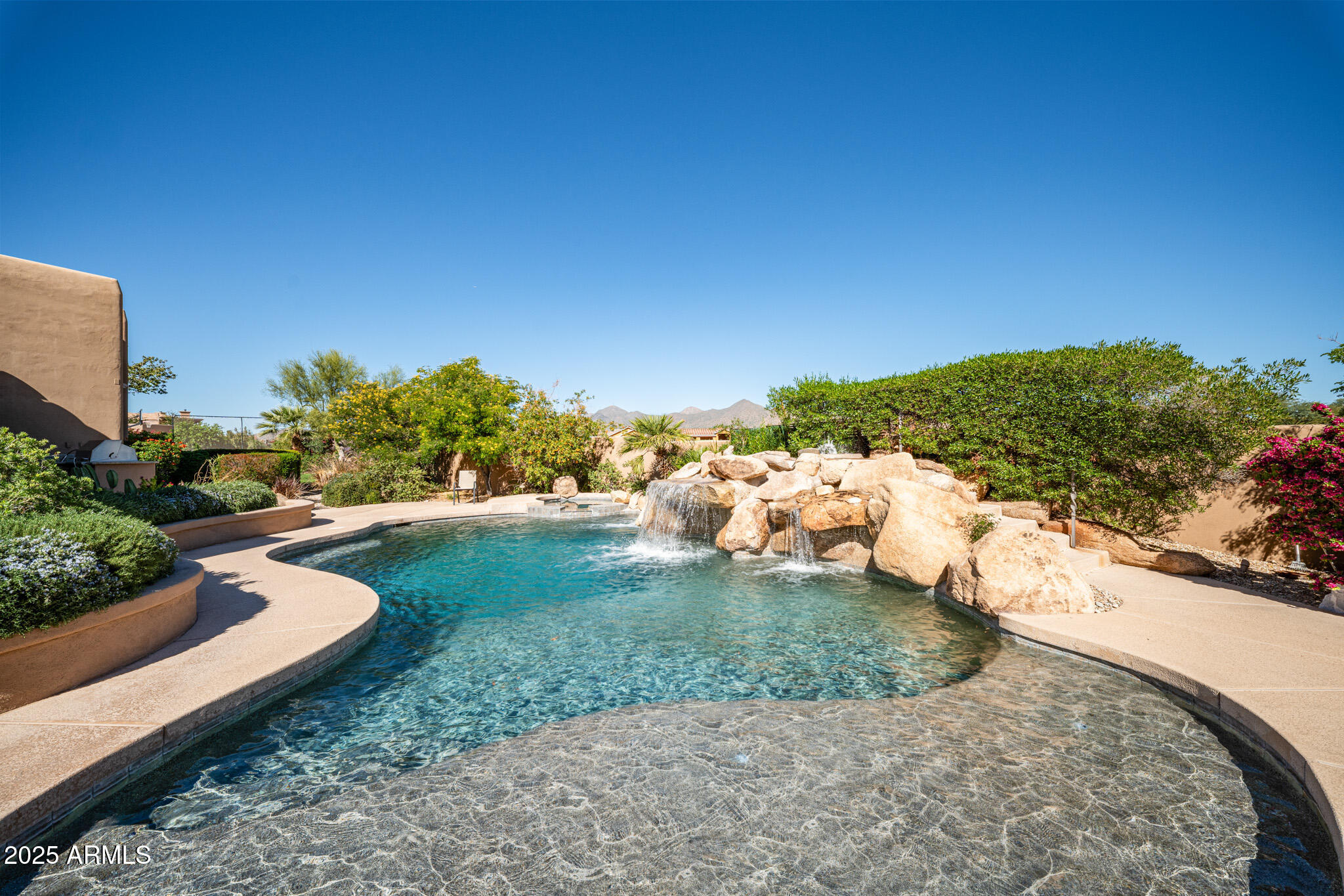 12555 E SADDLEHORN Trail