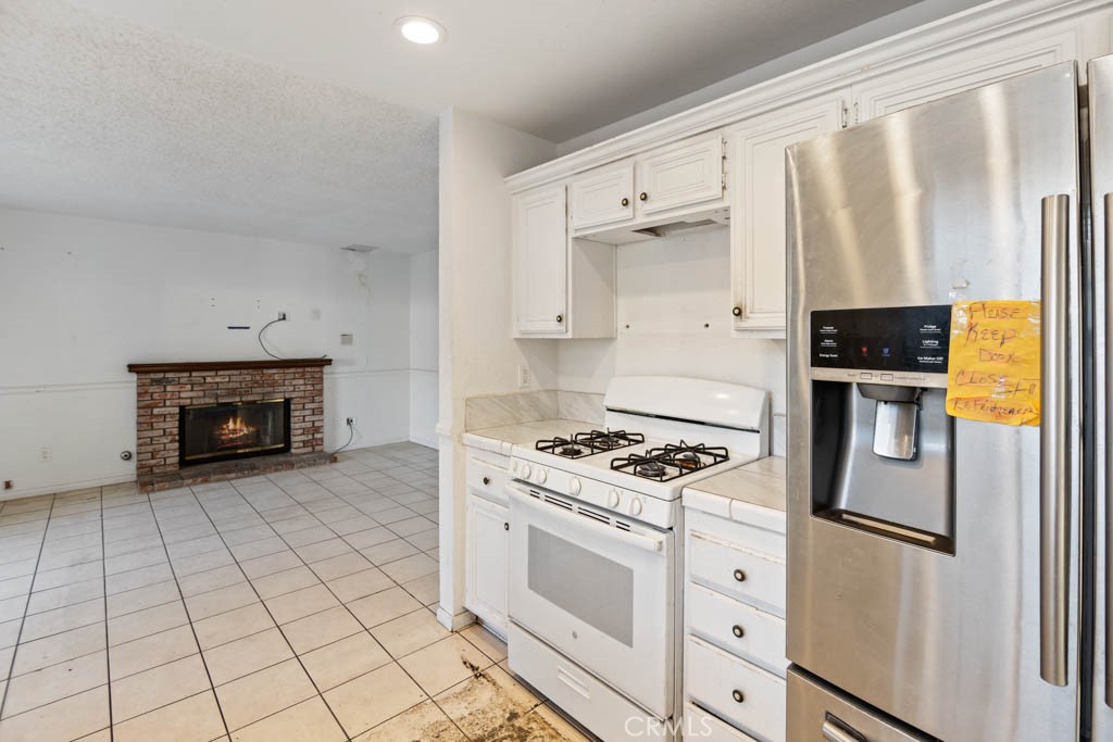 24420 Oakridge Circle