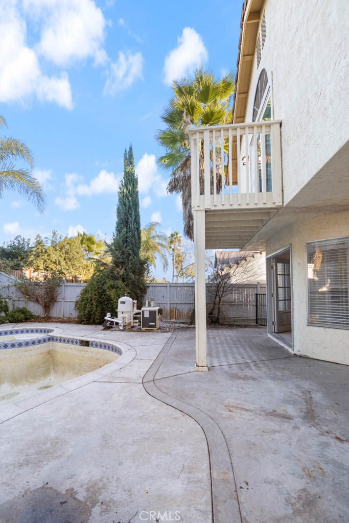 24420 Oakridge Circle