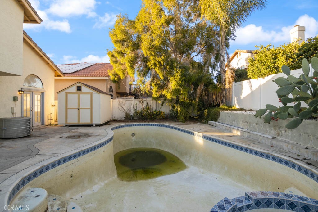 24420 Oakridge Circle