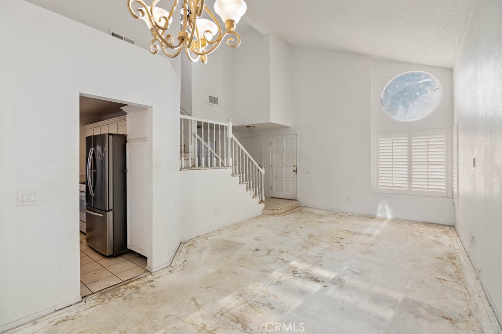 24420 Oakridge Circle