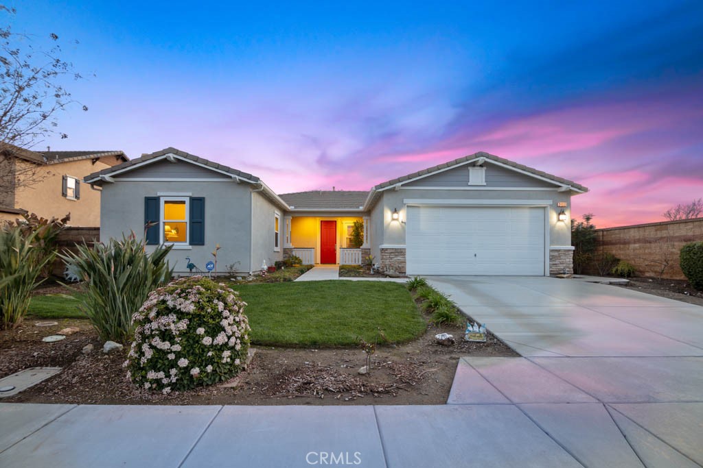 24061 Grafton Avenue