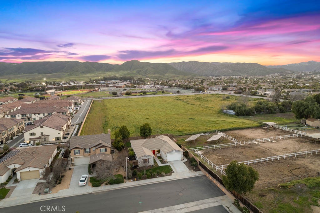 24061 Grafton Avenue