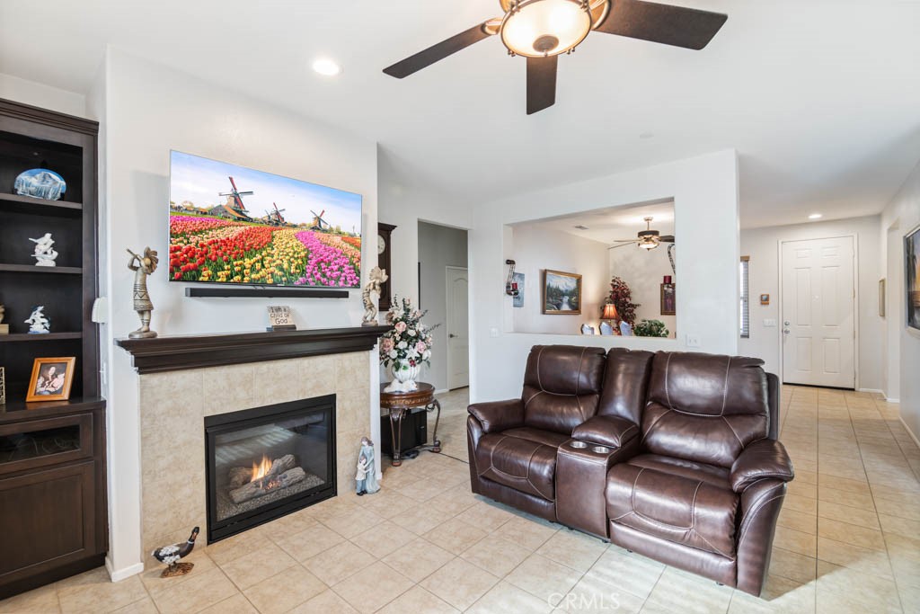 24061 Grafton Avenue