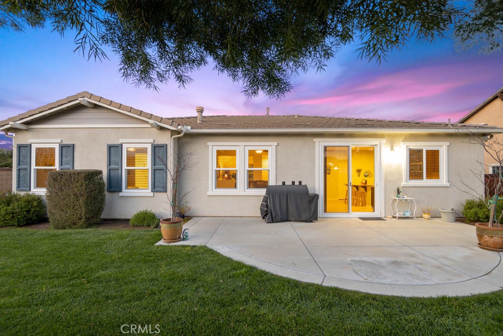 24061 Grafton Avenue