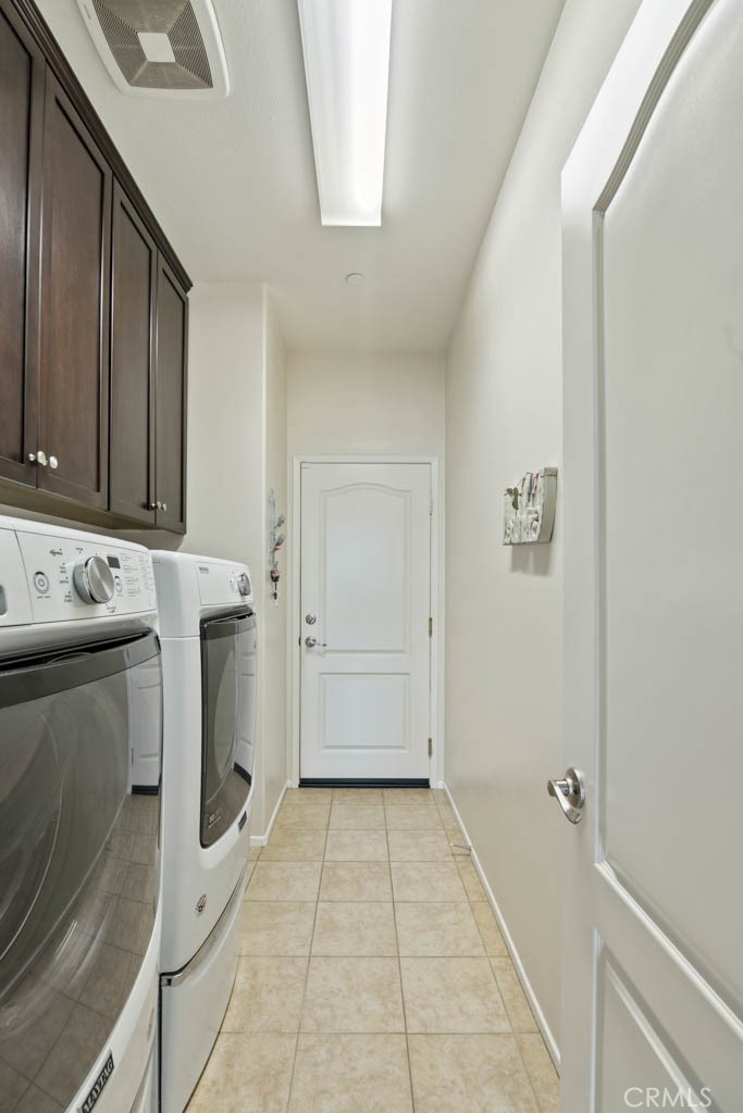 24061 Grafton Avenue