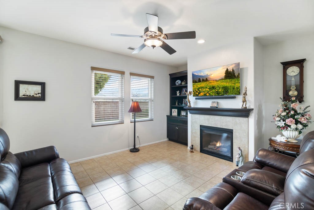 24061 Grafton Avenue