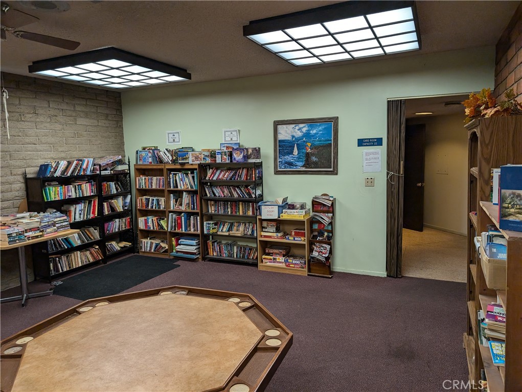 332 N Lyon Avenue 61