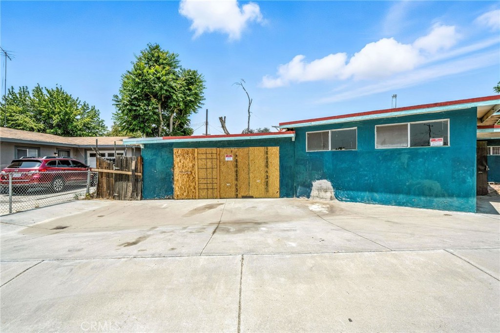 585 E Mead Street