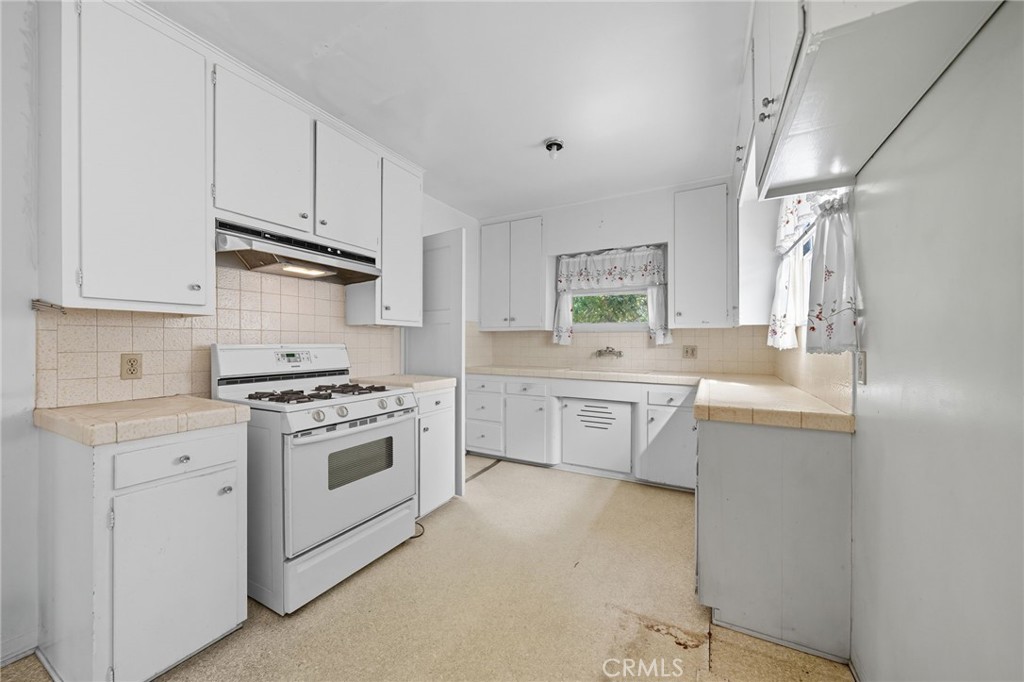 978 Lehigh
