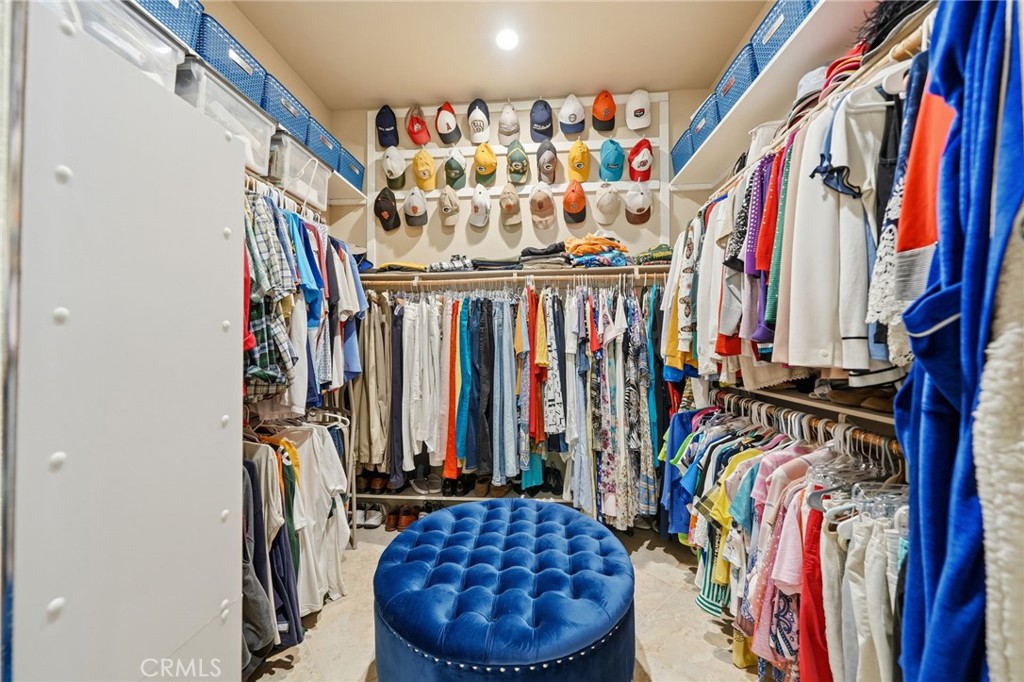 81693 Avenida Sombra