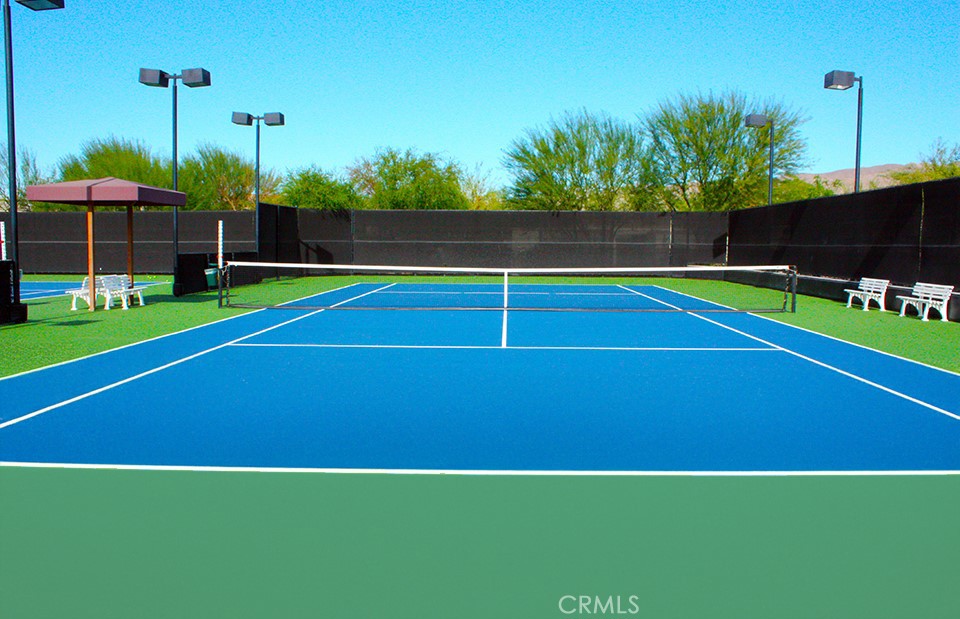 81693 Avenida Sombra