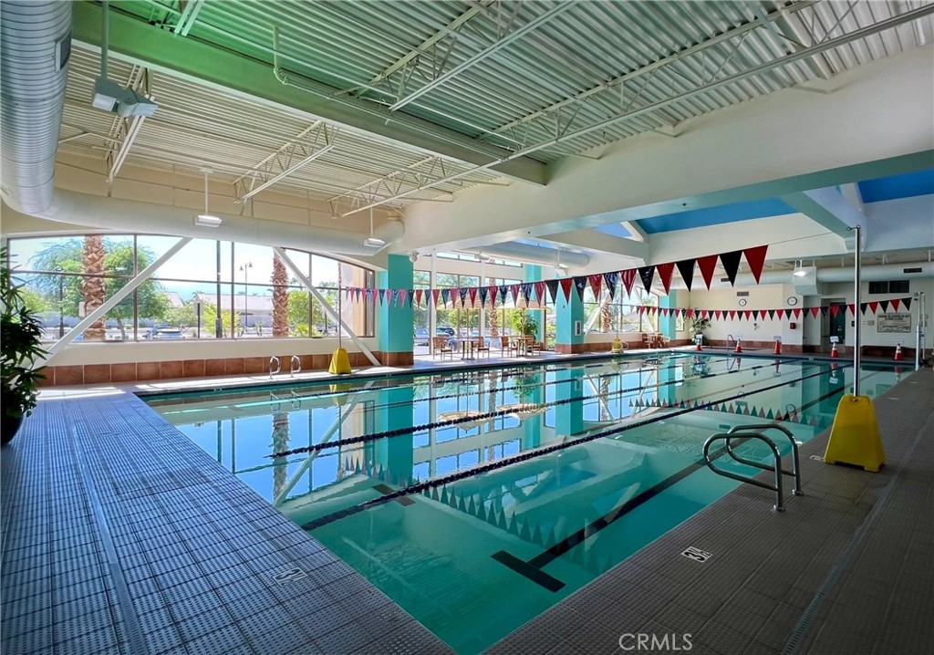 81693 Avenida Sombra