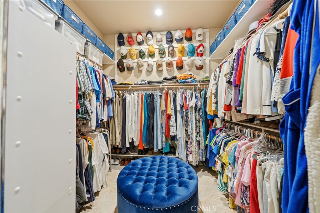 81693 Avenida Sombra