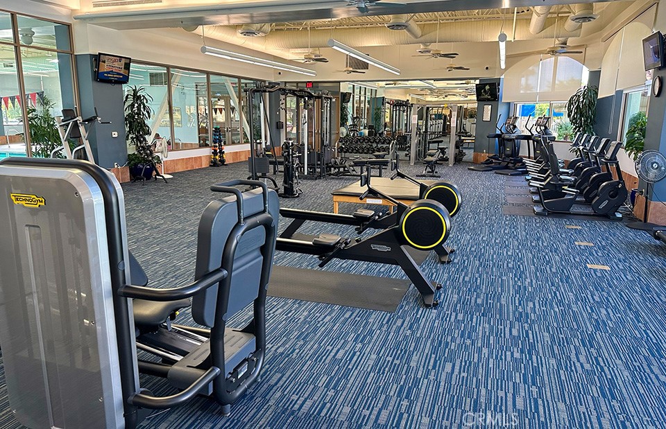 81693 Avenida Sombra