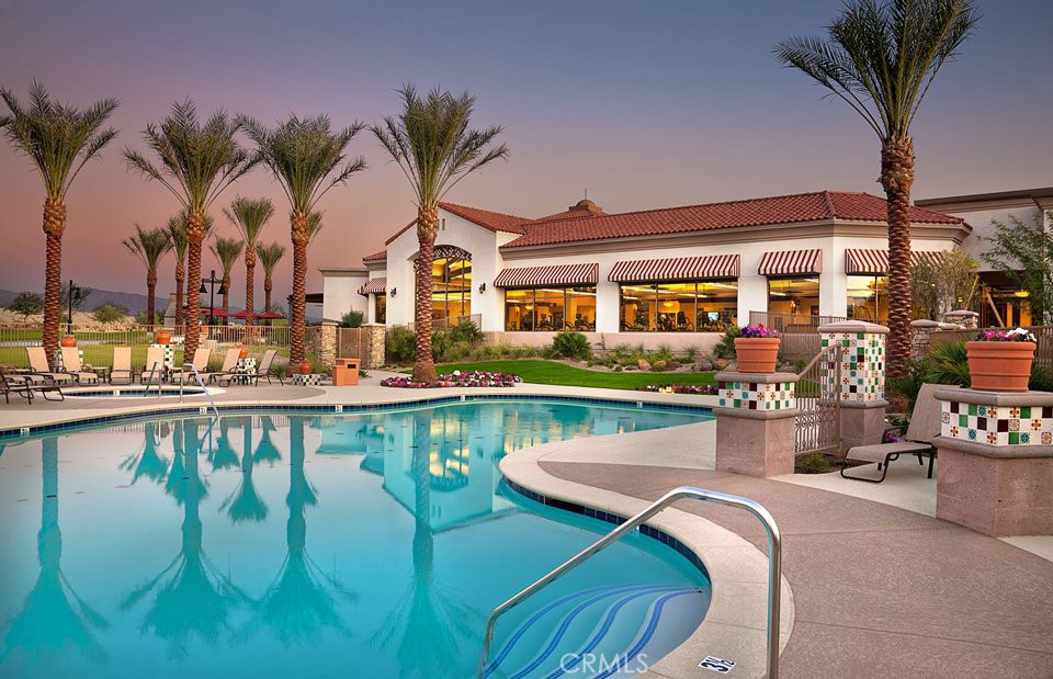 81693 Avenida Sombra