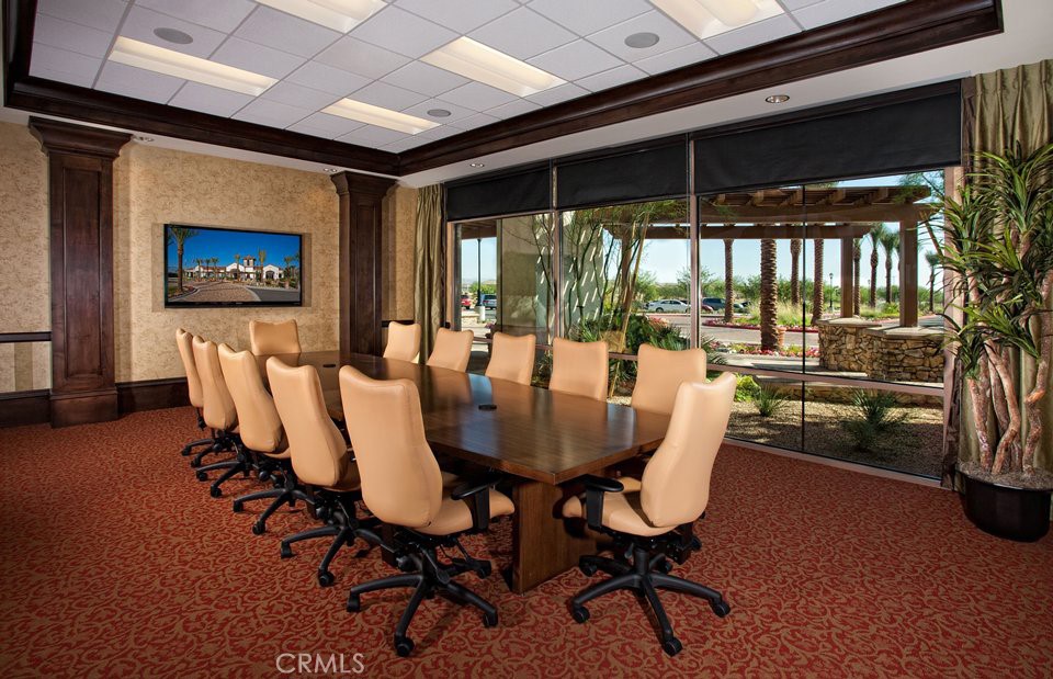 81693 Avenida Sombra