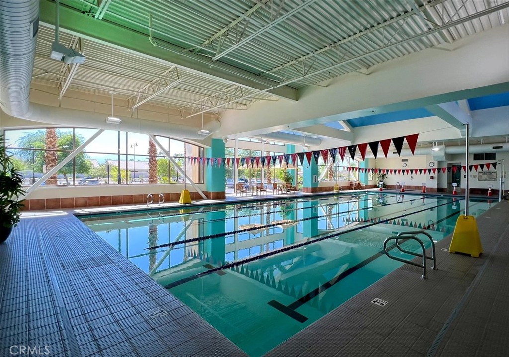 81693 Avenida Sombra