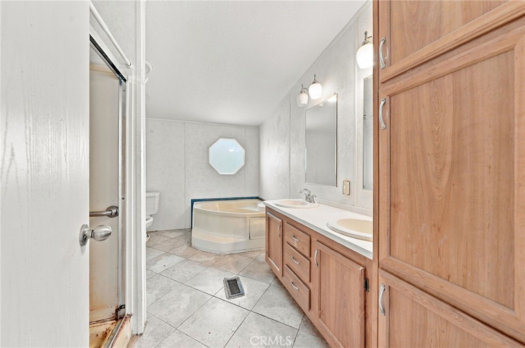 31130 S General Kearny Road 190