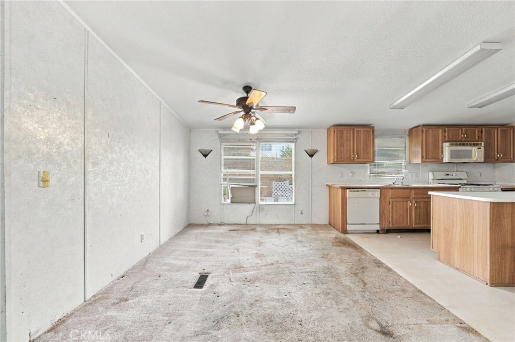 31130 S General Kearny Road 190