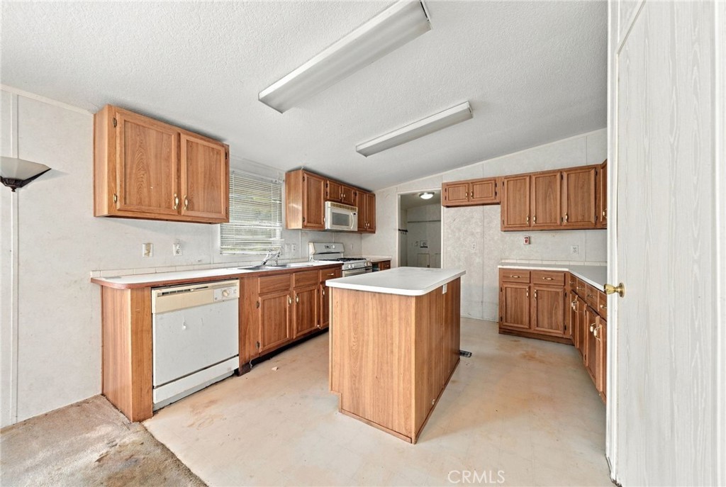 31130 S General Kearny Road 190