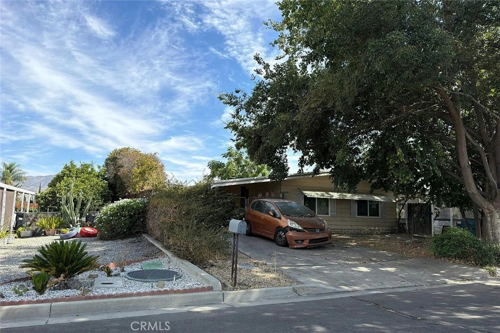 43678 Elliot Court