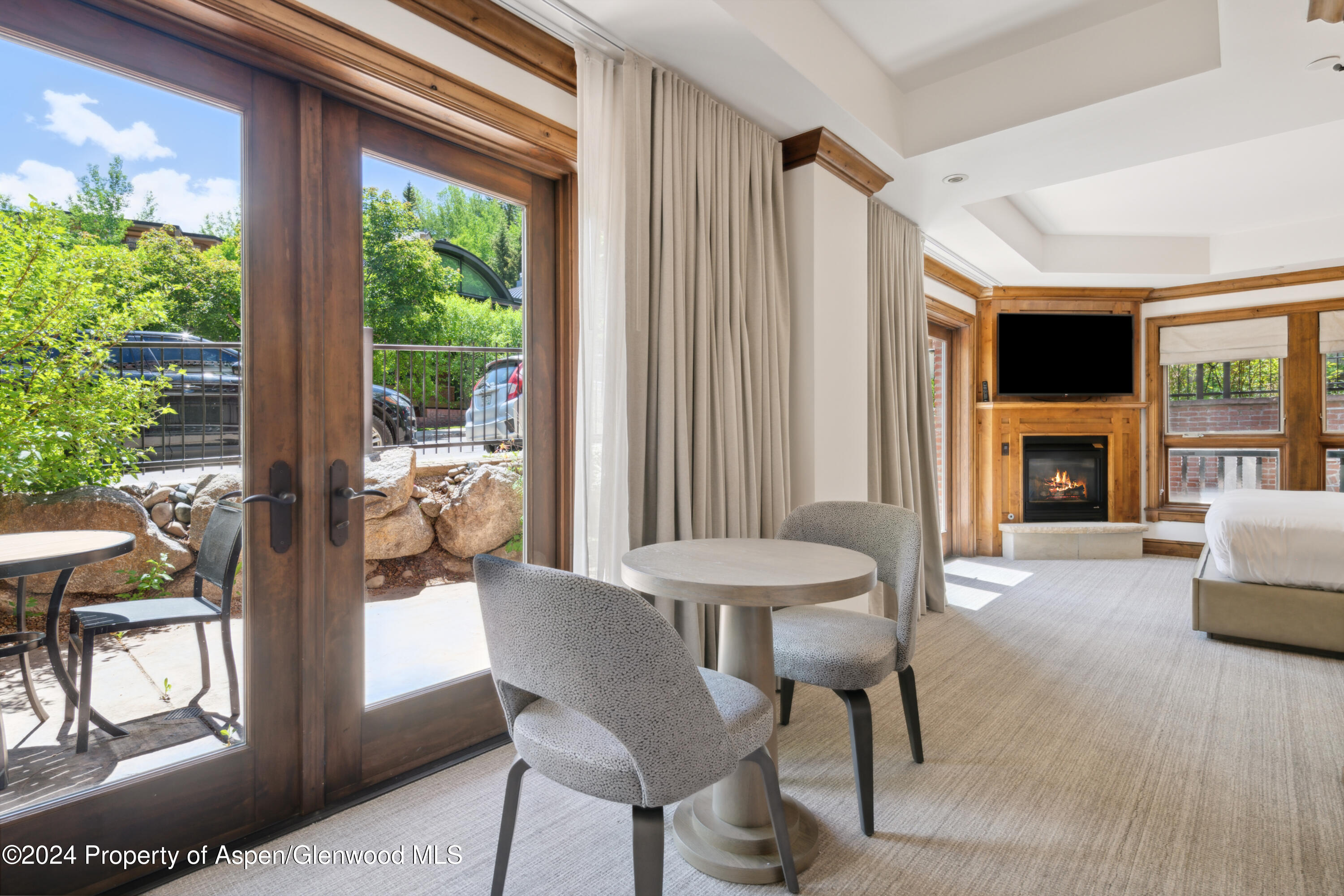415 E Dean Street, 44ABC Weeks 51/52