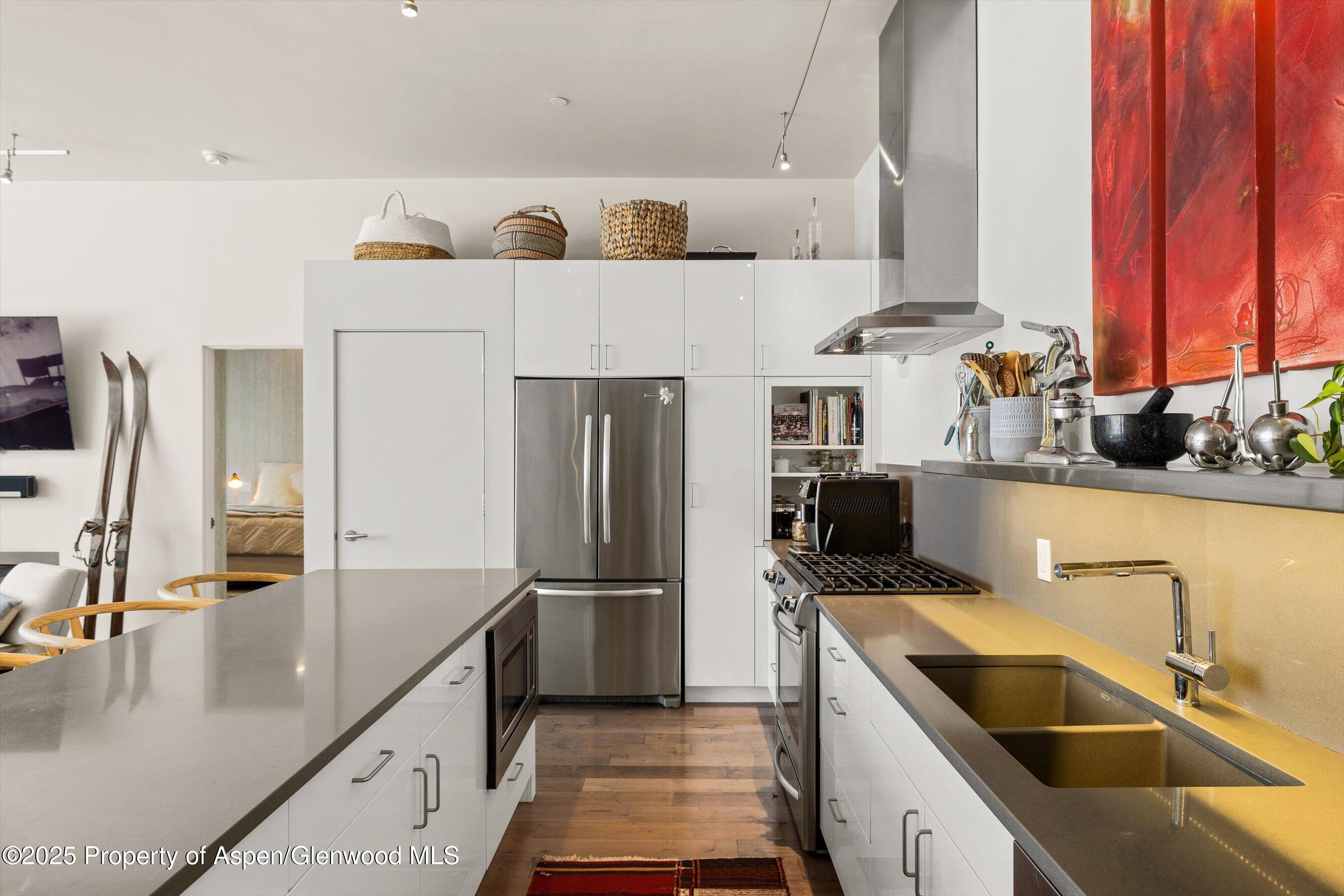 202 Evans Road, 104
