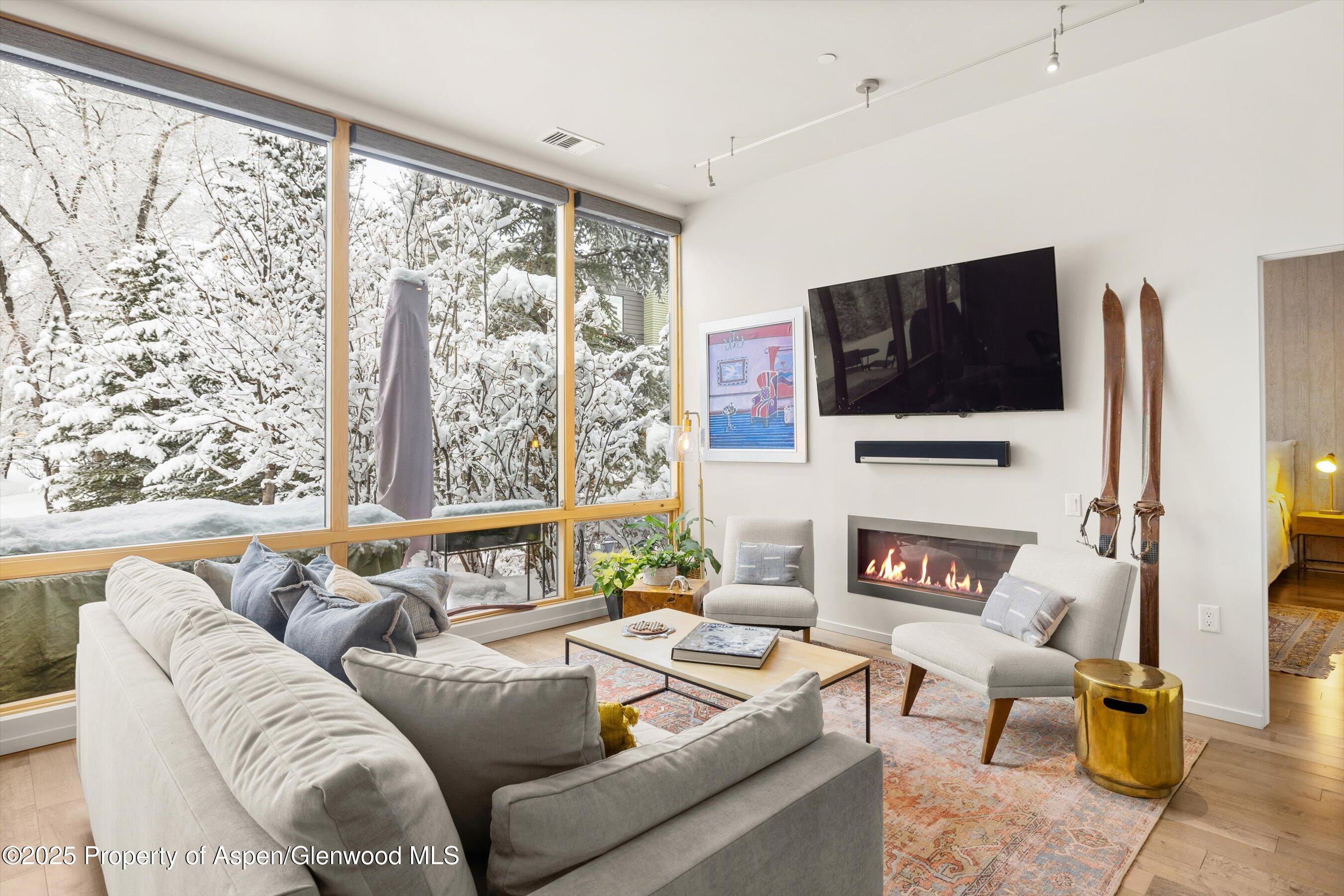 202 Evans Road, 104
