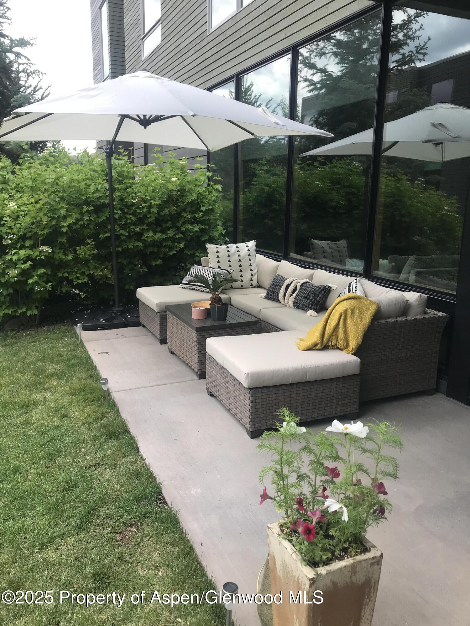 202 Evans Road, 104