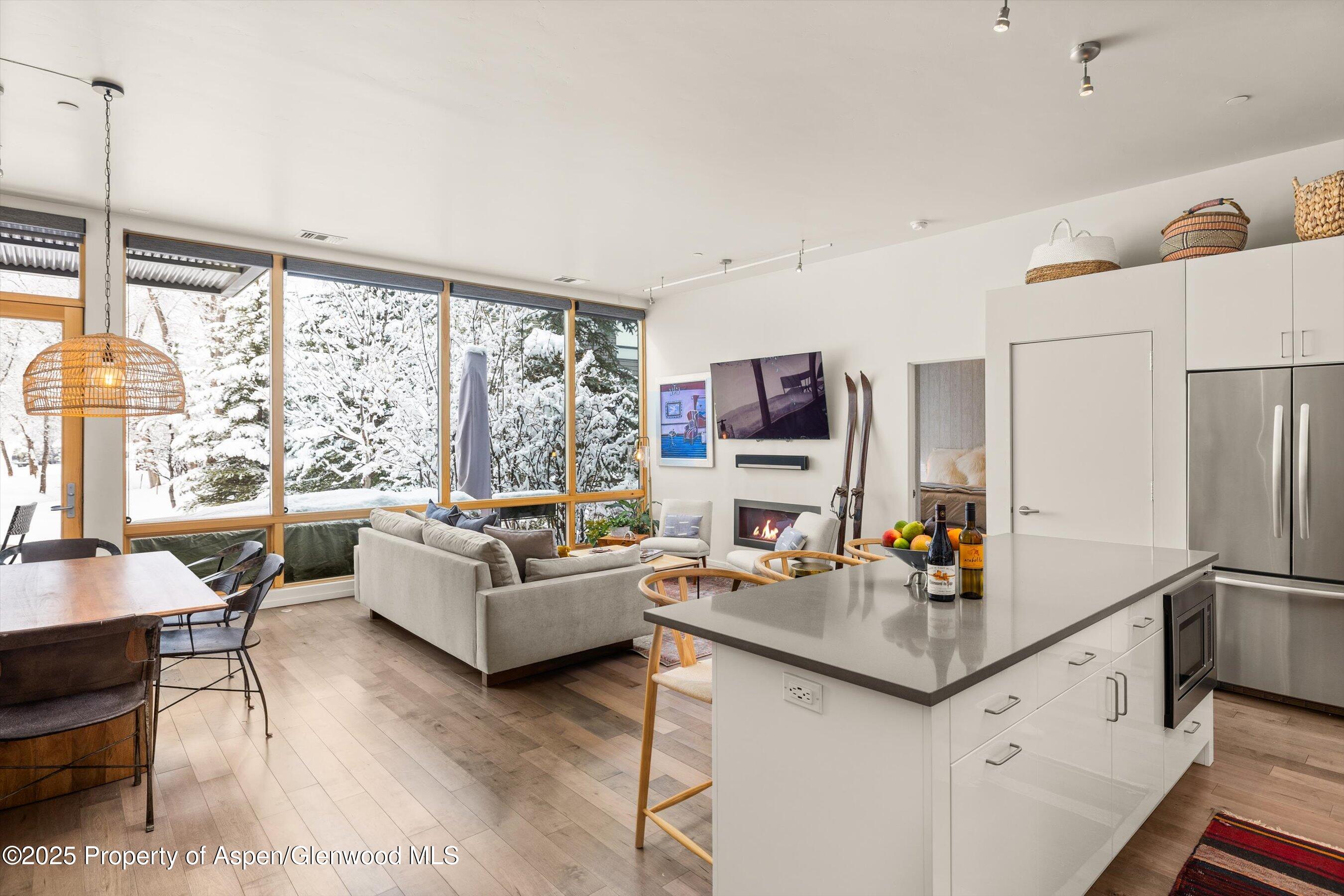 202 Evans Road, 104