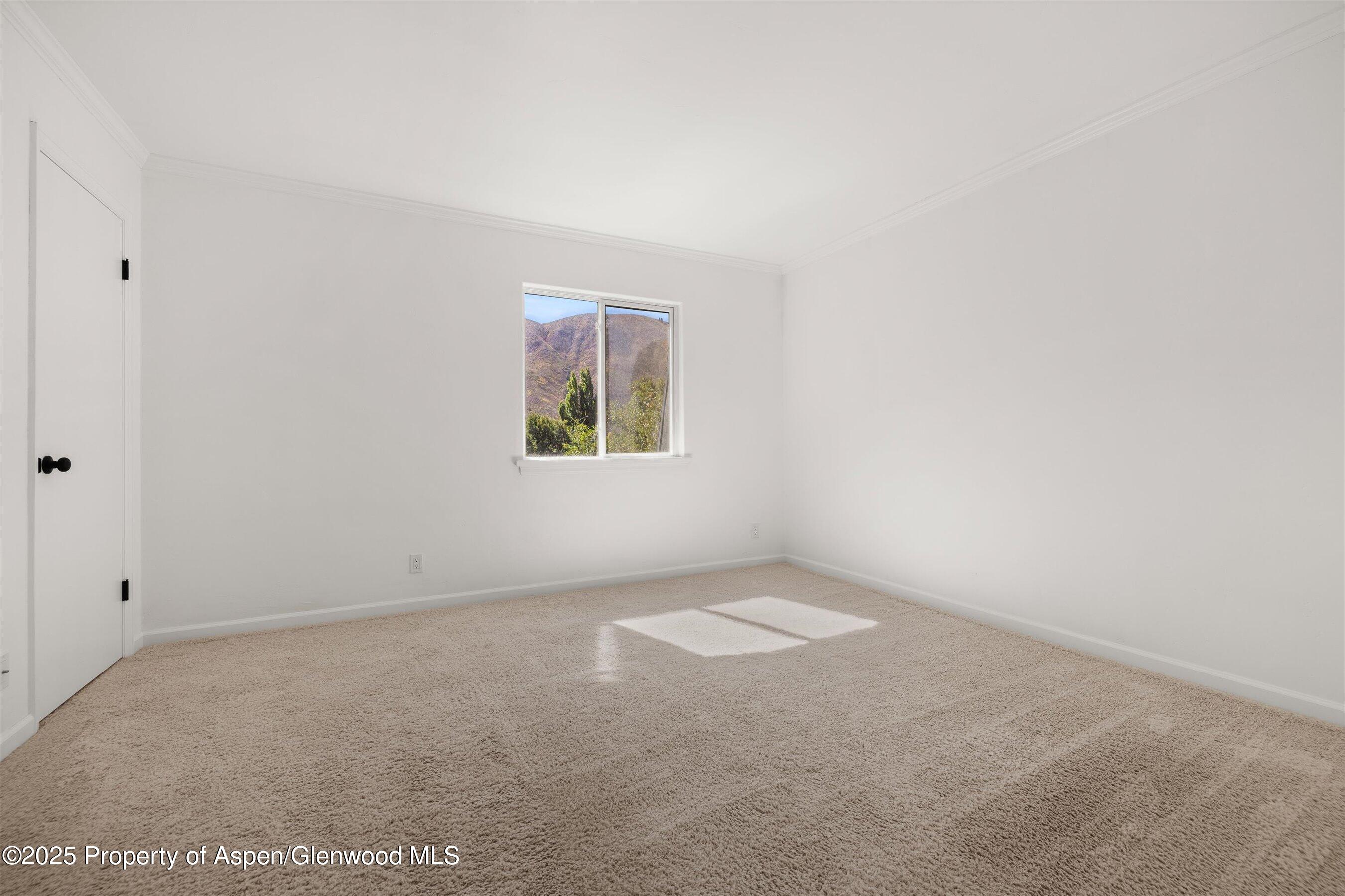 331 Holland Hills Road, 2