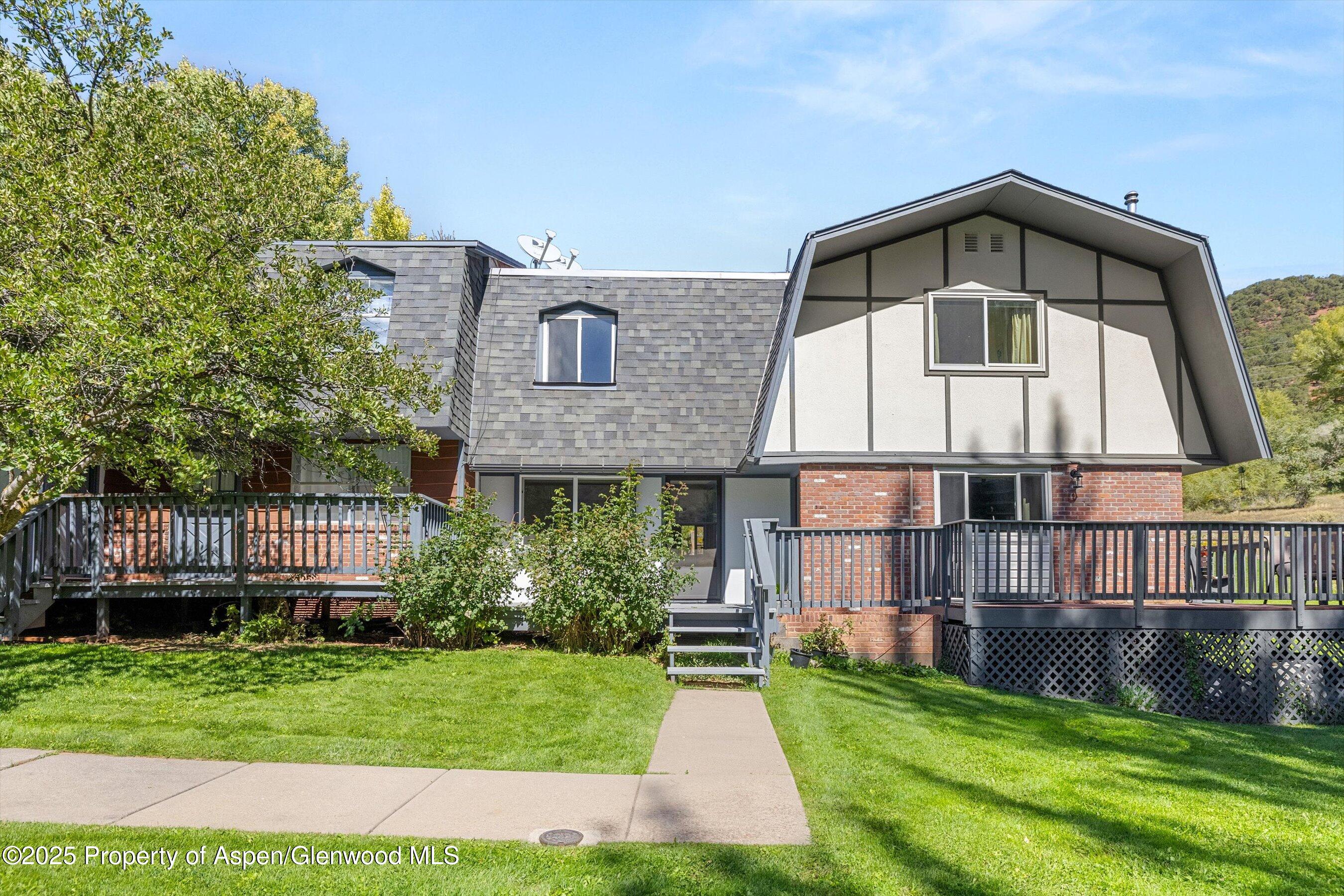 331 Holland Hills Road, 2