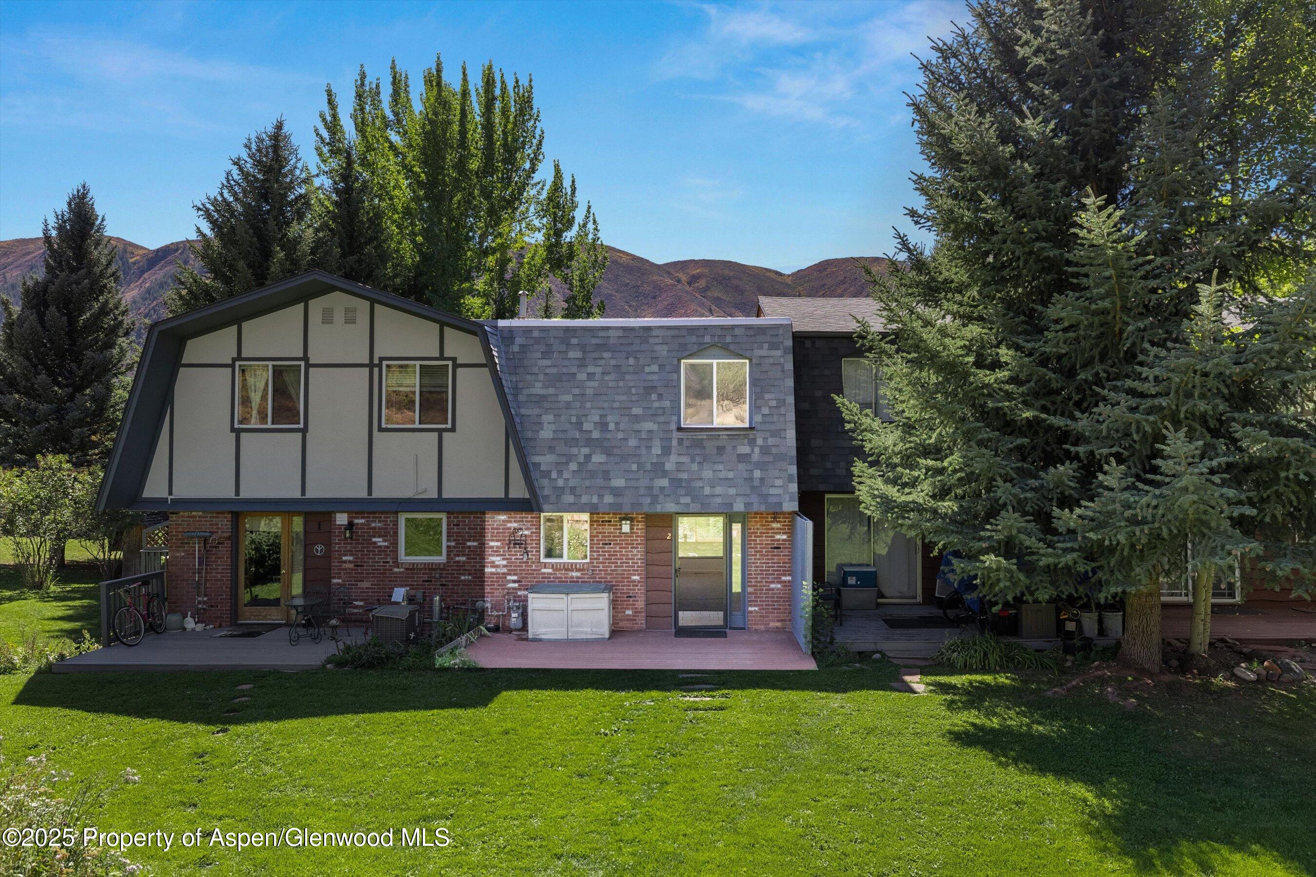 331 Holland Hills Road, 2