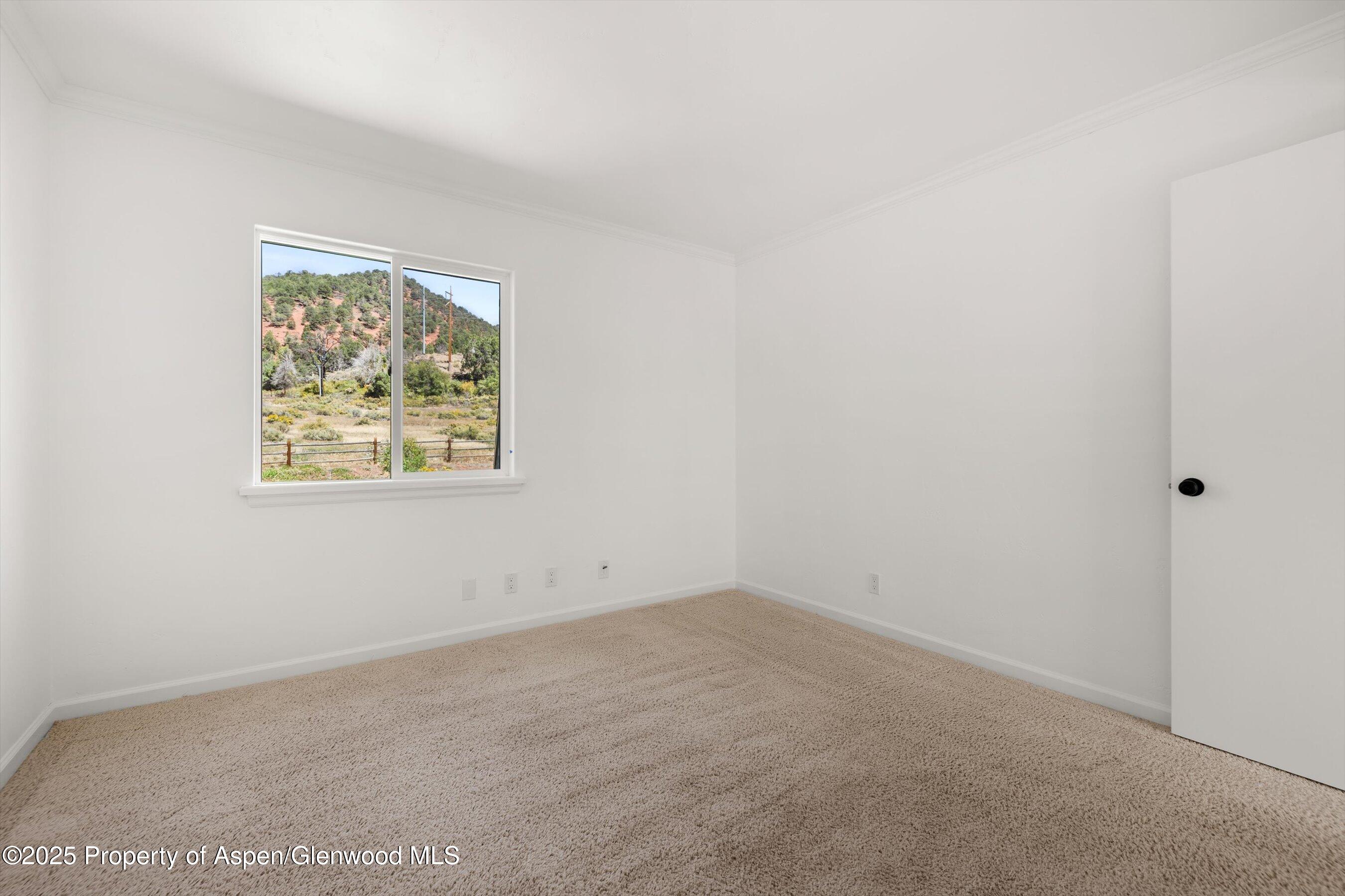 331 Holland Hills Road, 2