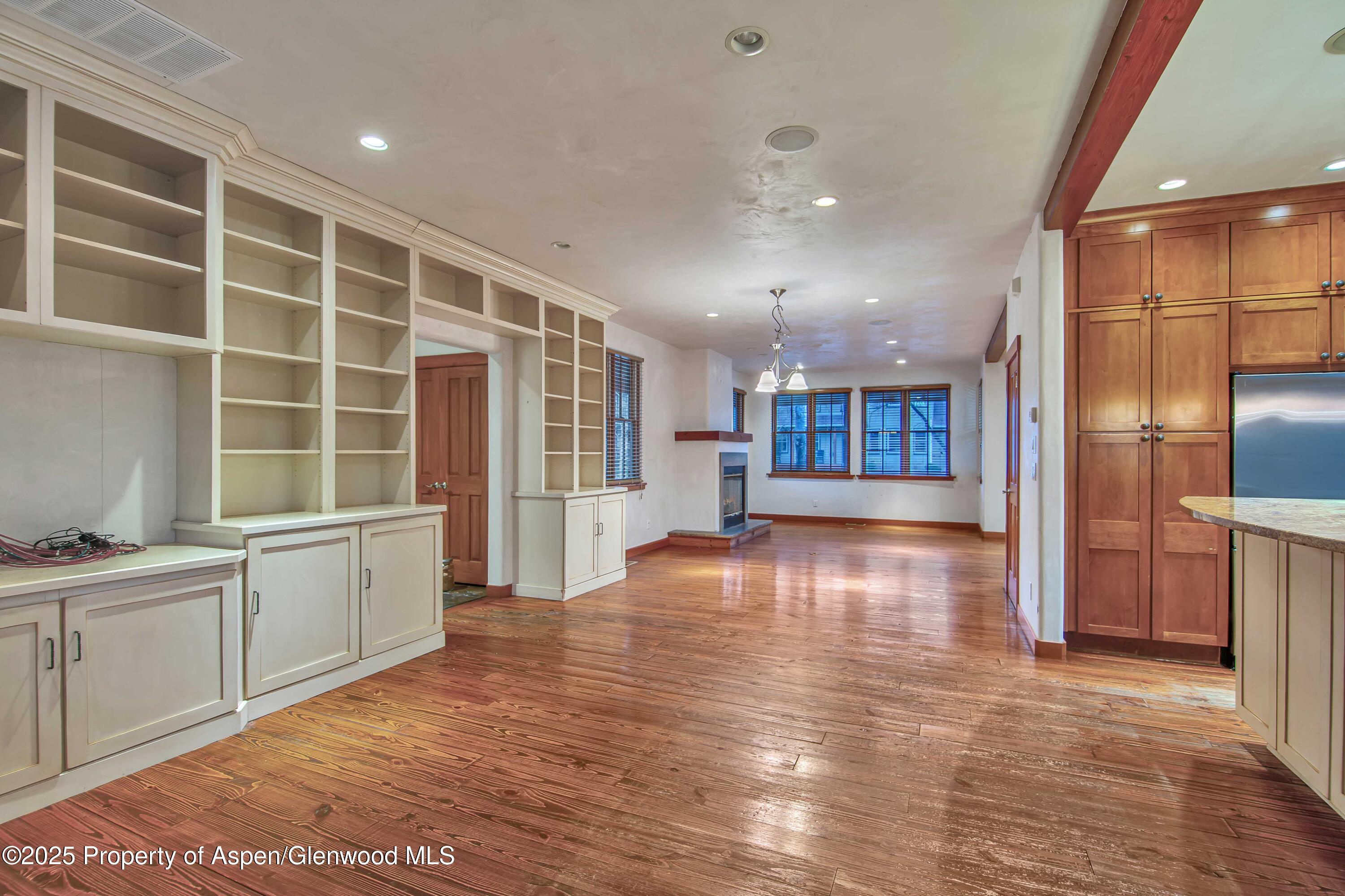 432 Meadow Court