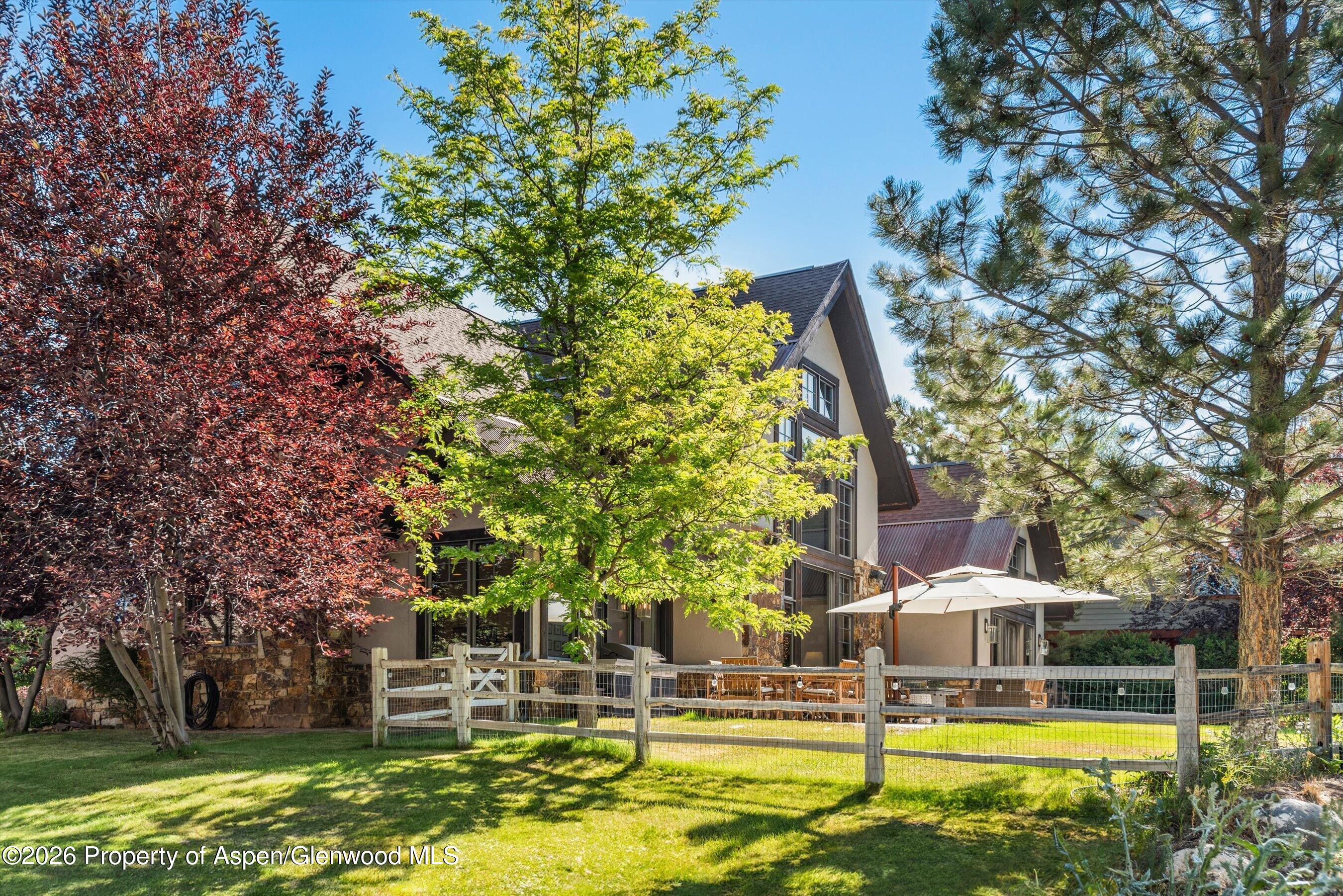 11 Pinon Lane