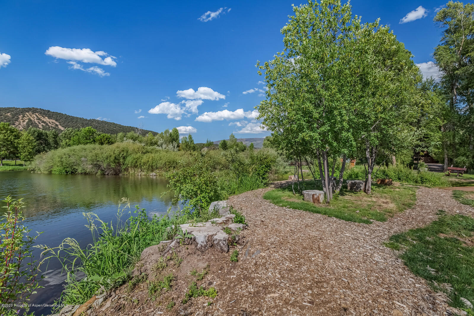 11 Pinon Lane