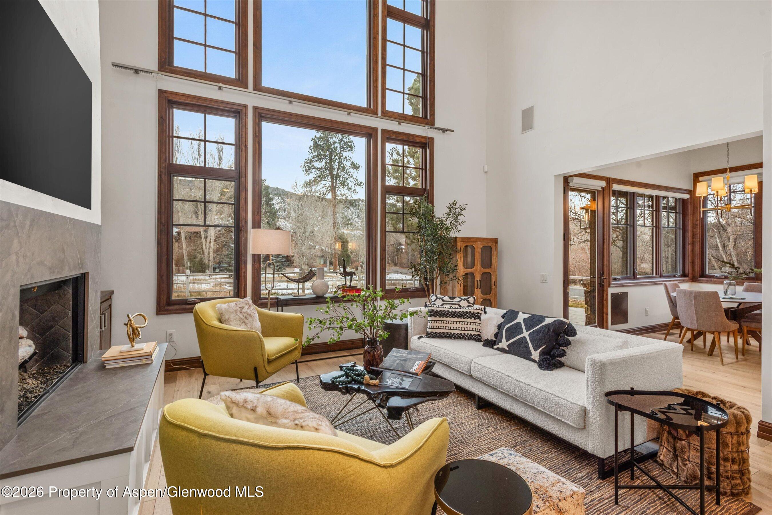 11 Pinon Lane