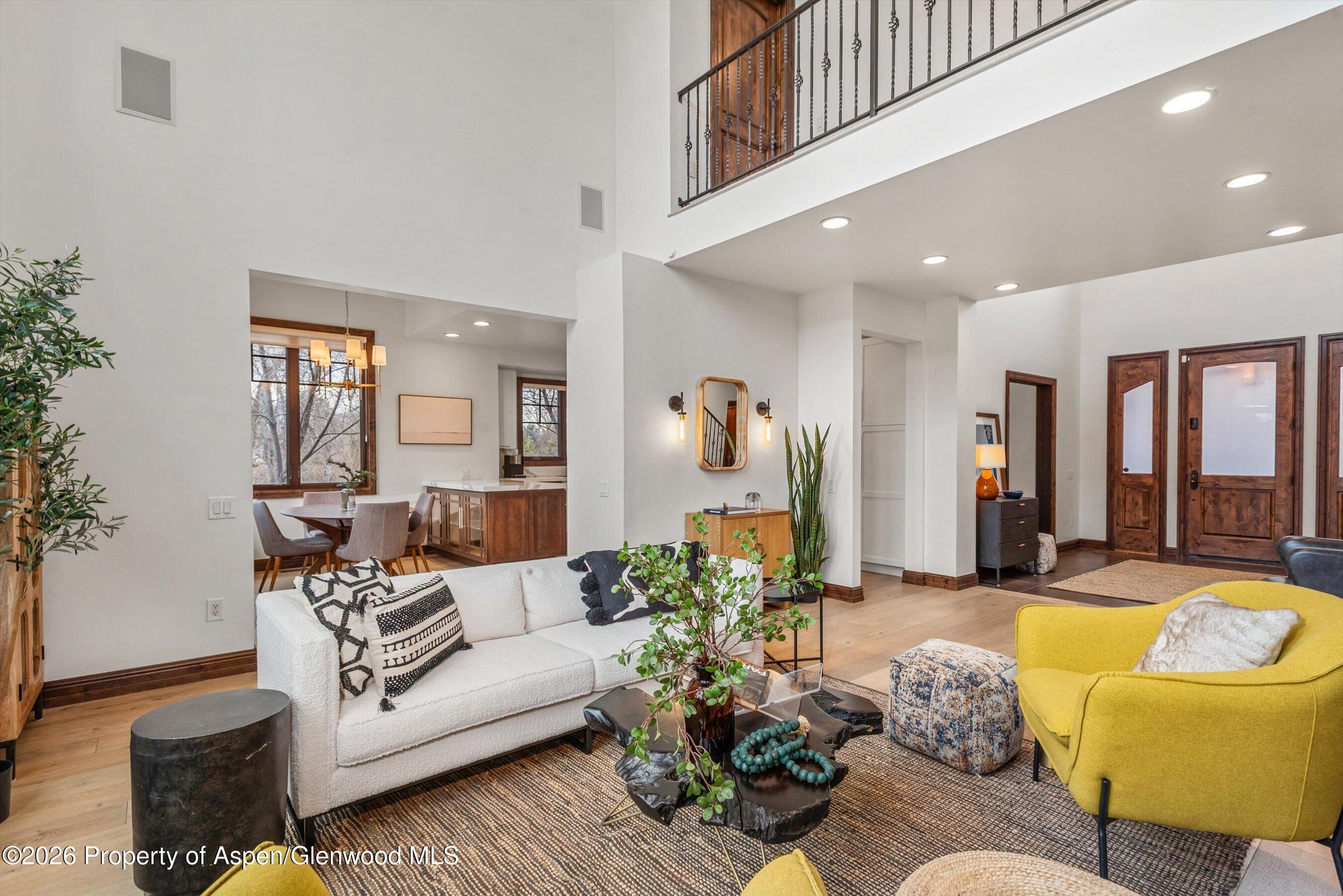 11 Pinon Lane