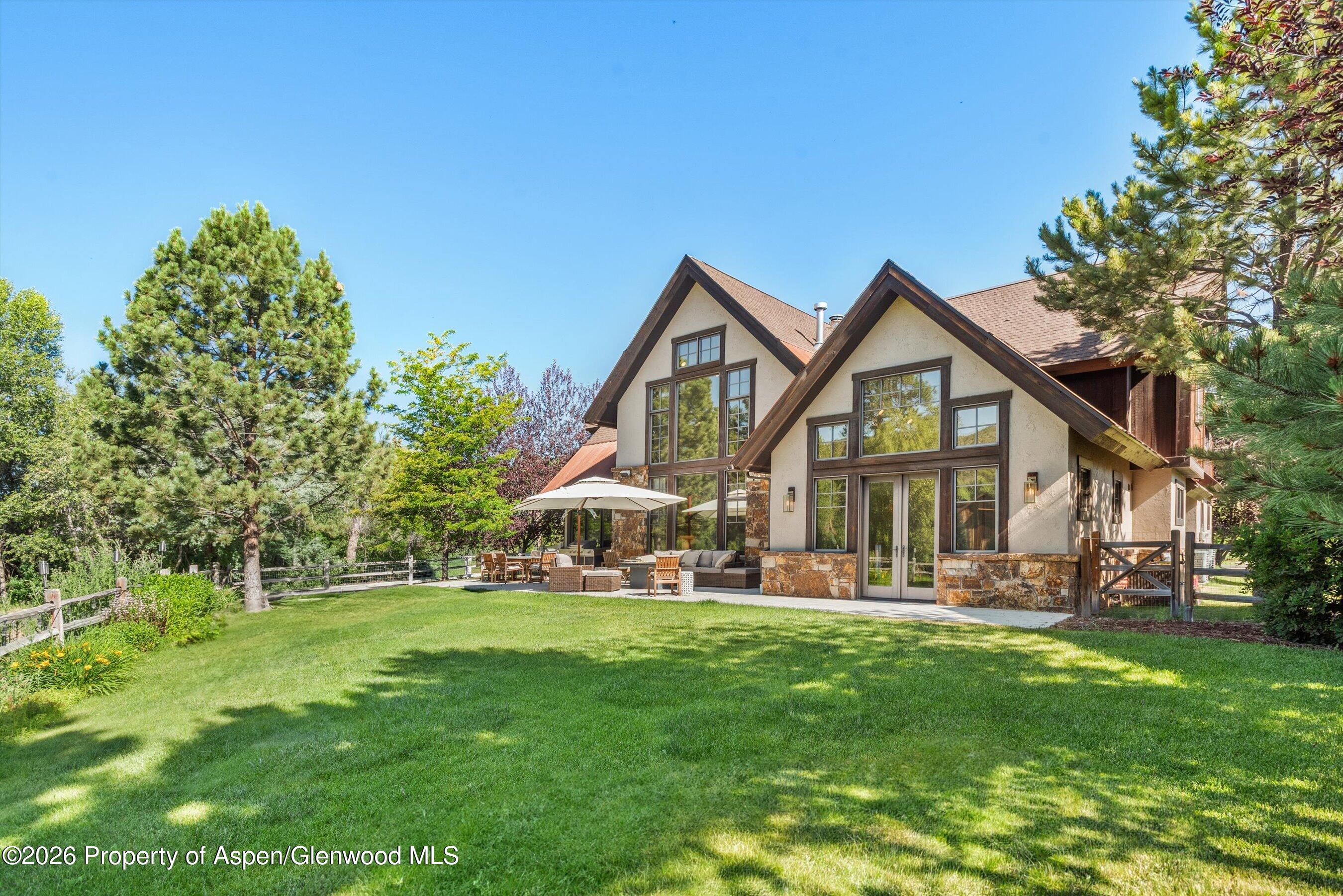 11 Pinon Lane