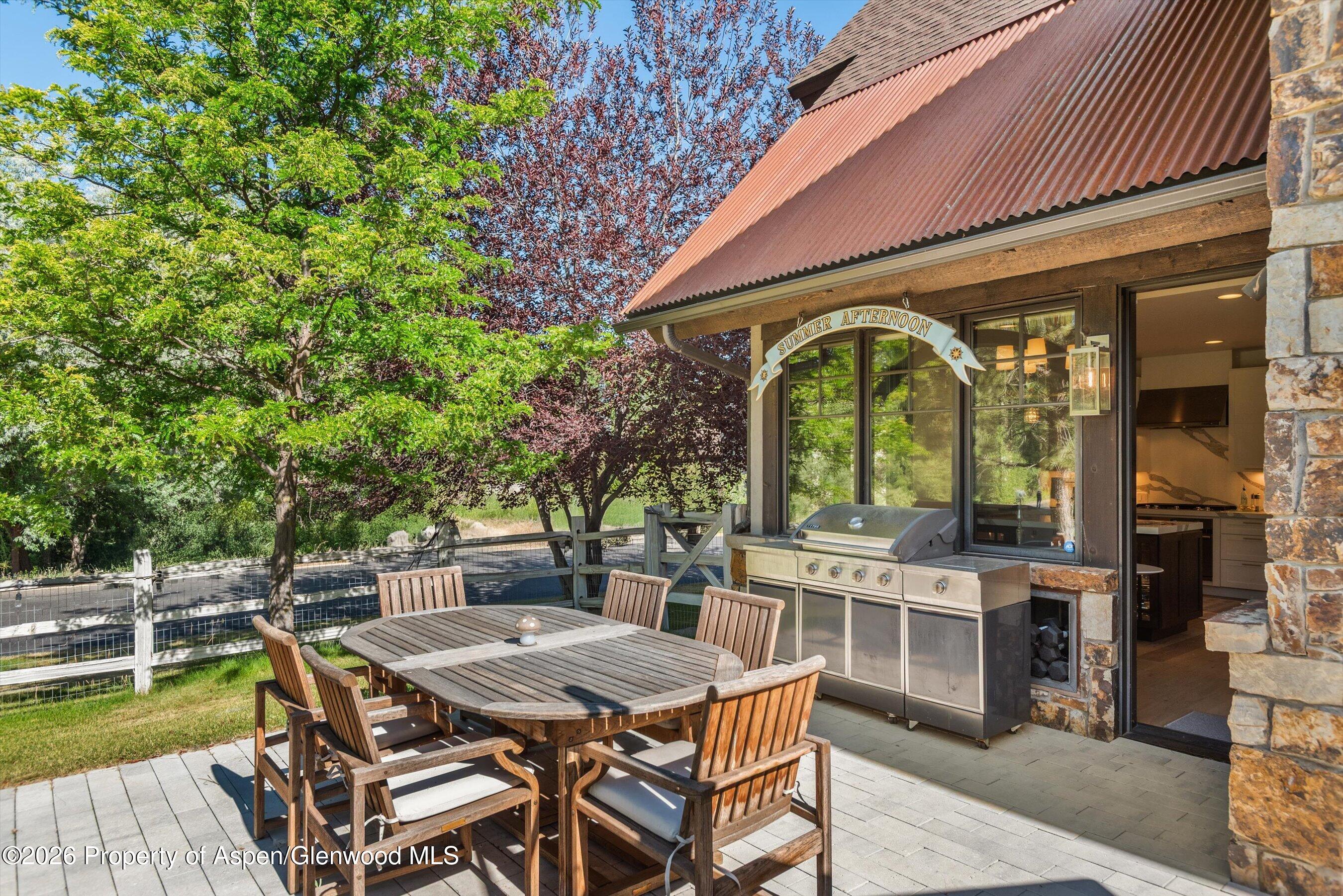 11 Pinon Lane