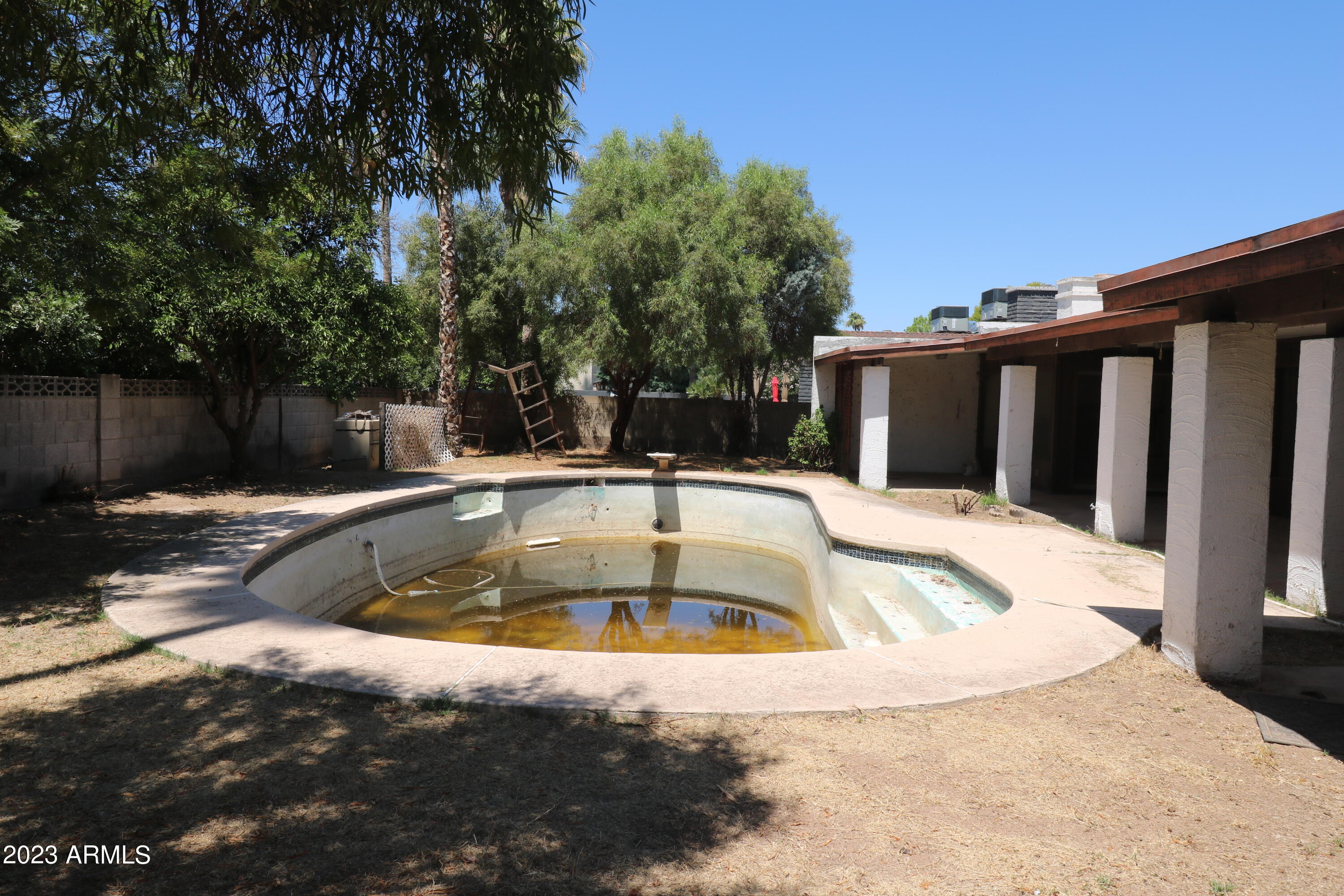 223 W PINE VALLEY Drive