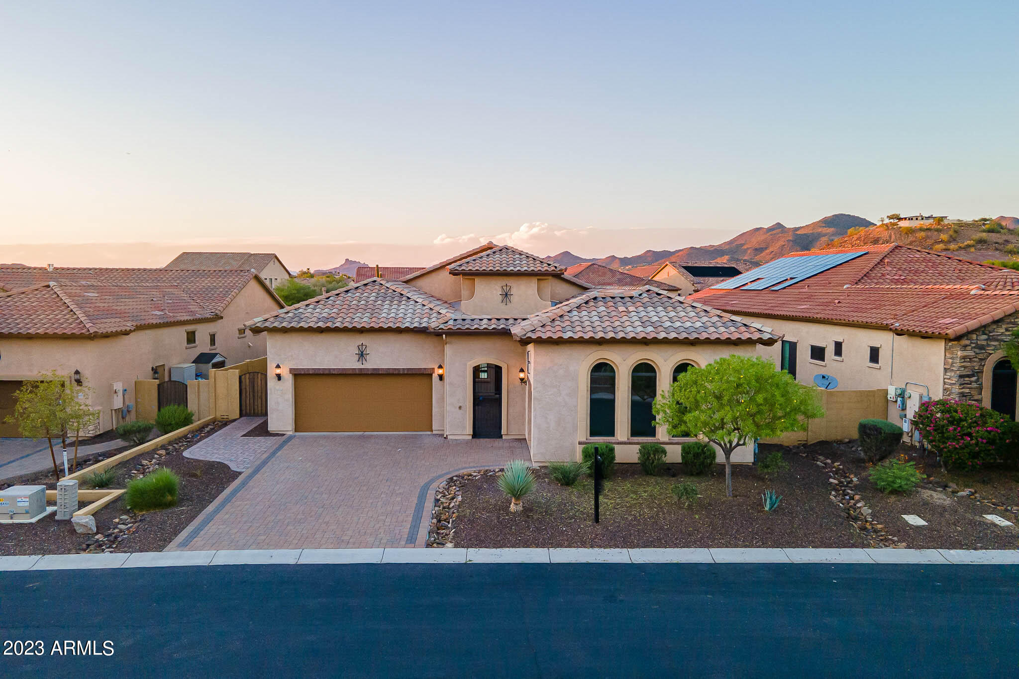 8518 E LOCKWOOD Street